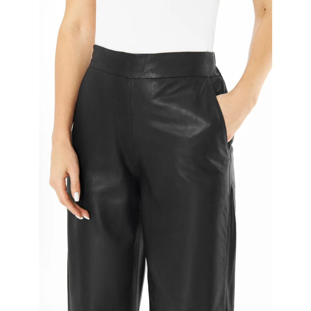 Alicia straight leg pants in leather / 50268 - Black (Nero)