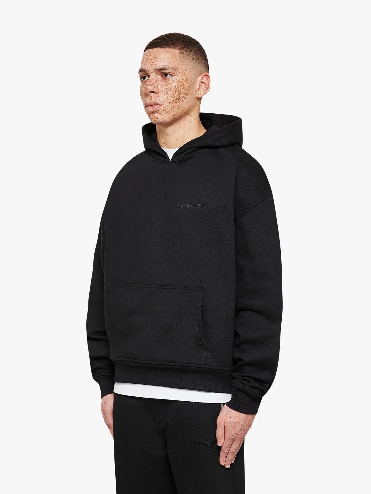 ESSENTIAL HOODIE - BLACK