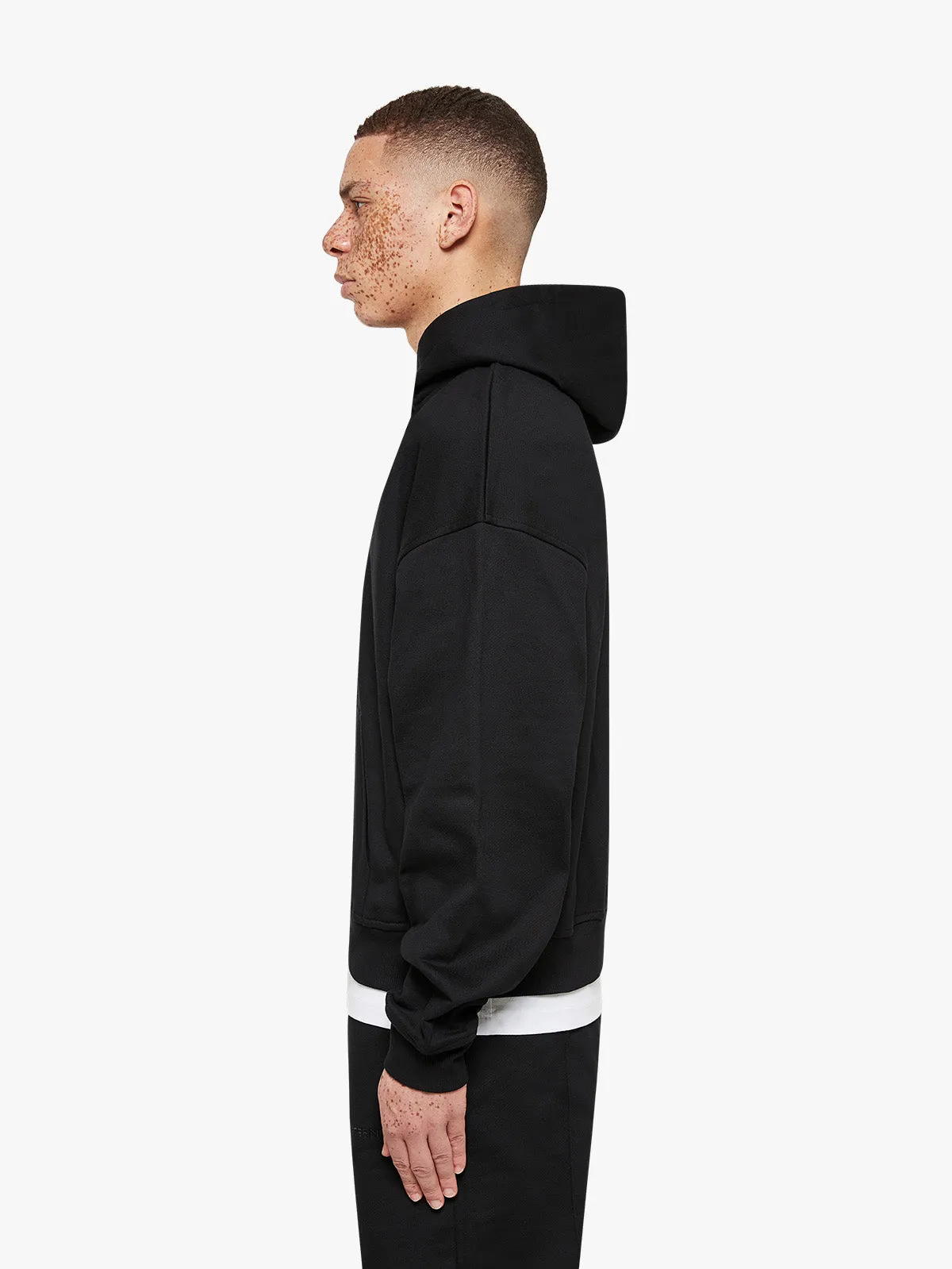 ESSENTIAL HOODIE - BLACK