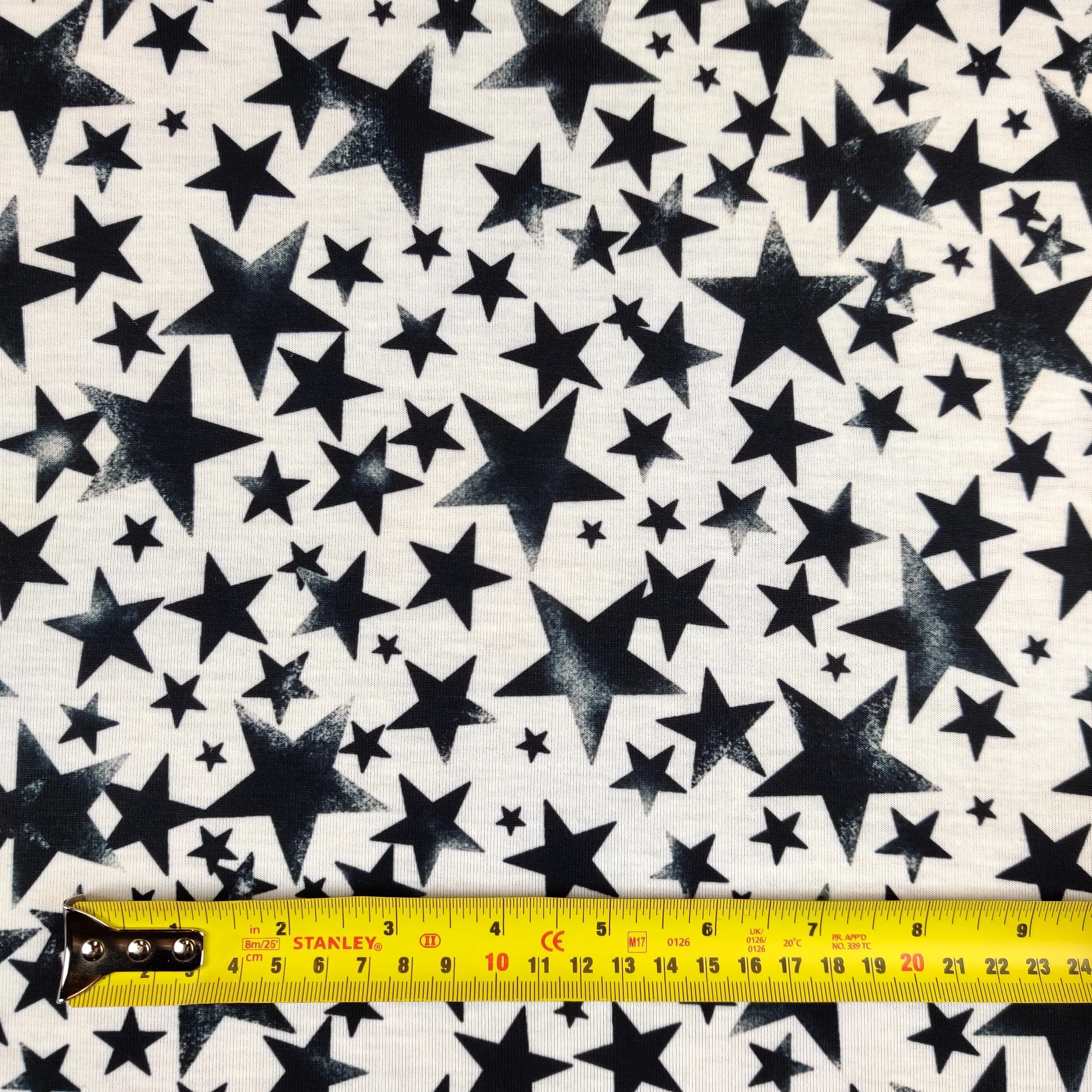 FS414_2 Black Stars