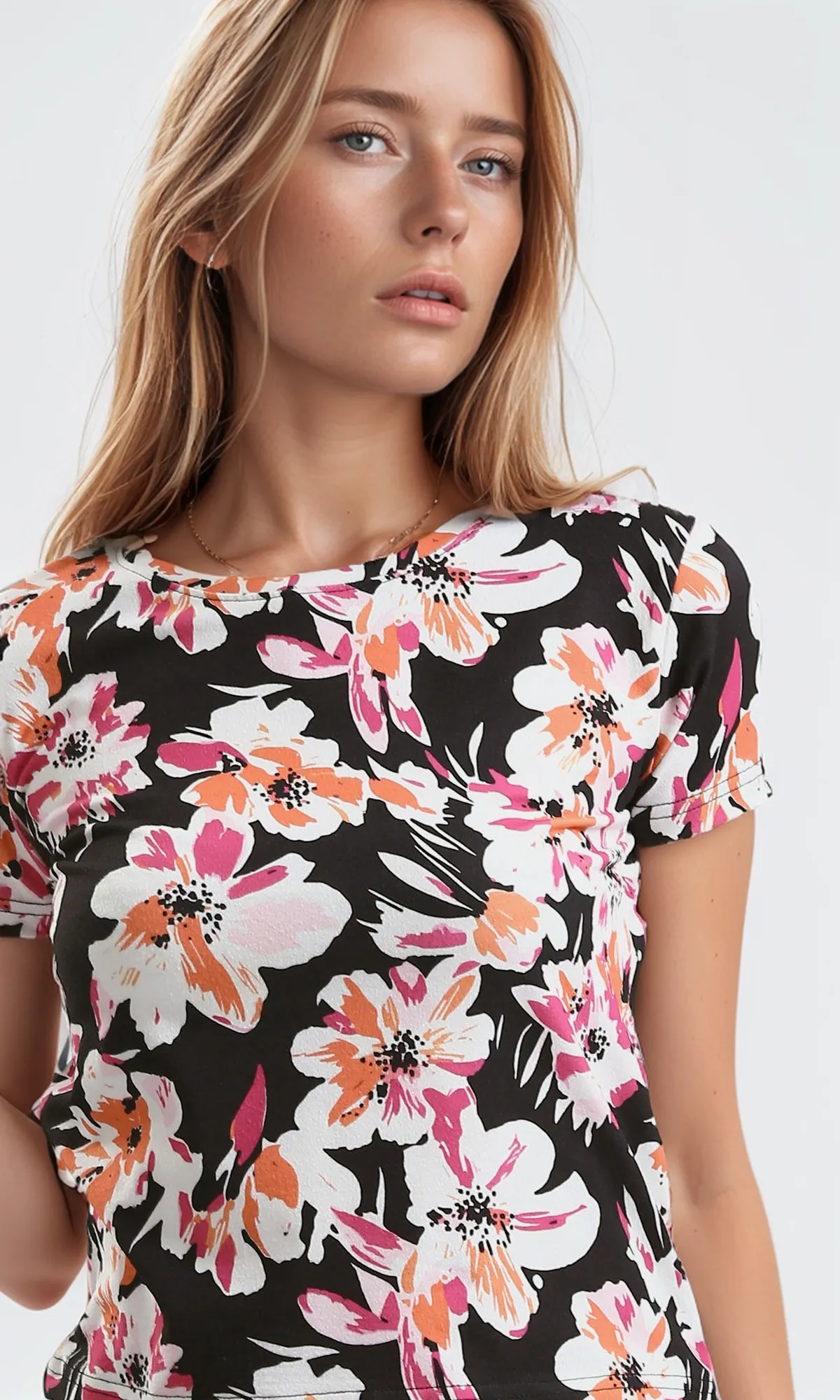 o182828-women-short-sleeve-t-shirt